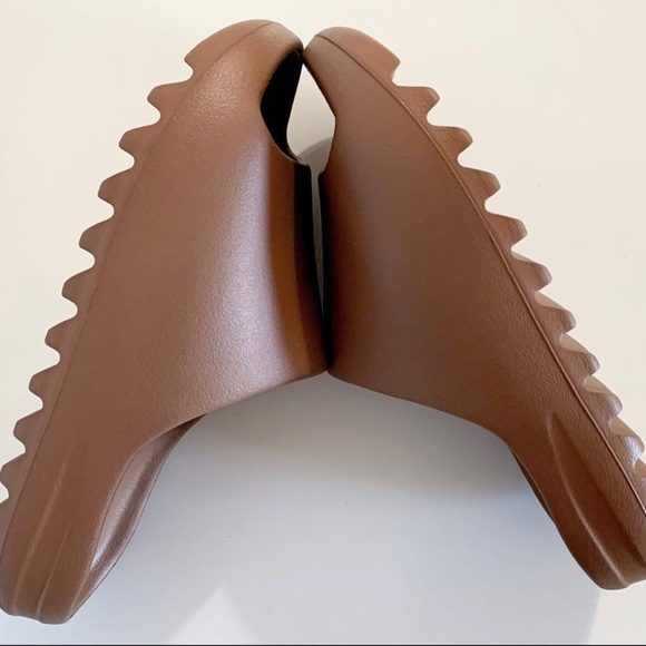 adidas ❌SOLD🎁Yeezy Slide Flax NEW Mens 10 - Picture 4 of 7